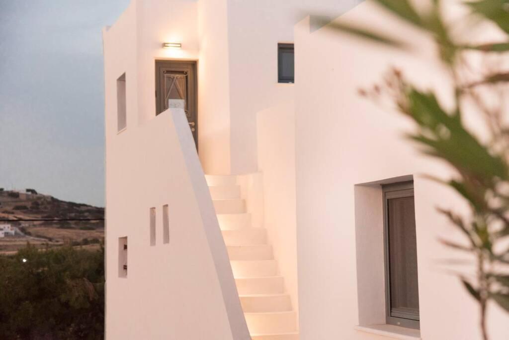 Isterni Sunny Studio W.Breathtaking Naxos Views In Isterniアパートメント エクステリア 写真